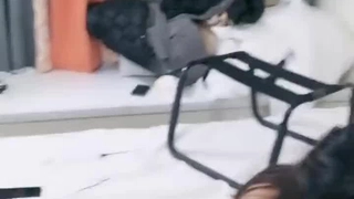 尾随了一个少妇，竟然没比毛太骚了，完整多部看简戒