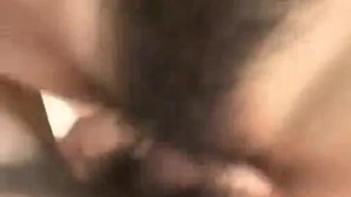 大学生被她的继母和女友操了