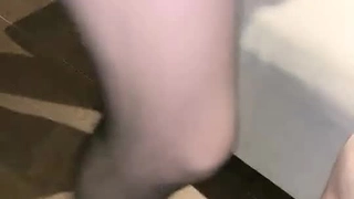 漂亮少妇在高铁厕所为情人吃鸡 技术不错 这是不是就是为了寻求一种刺激