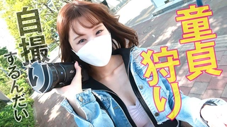 大奶子和屁股在这个视频中引起了注意