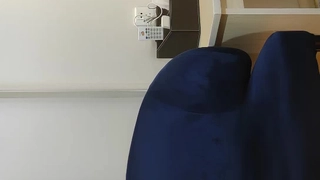 学生妹上门服务第一个肤白屁股又白又大第二个淫水比较多内