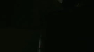 少女Mia Austin在反向骑乘姿势中骑着她男友的大鸡巴